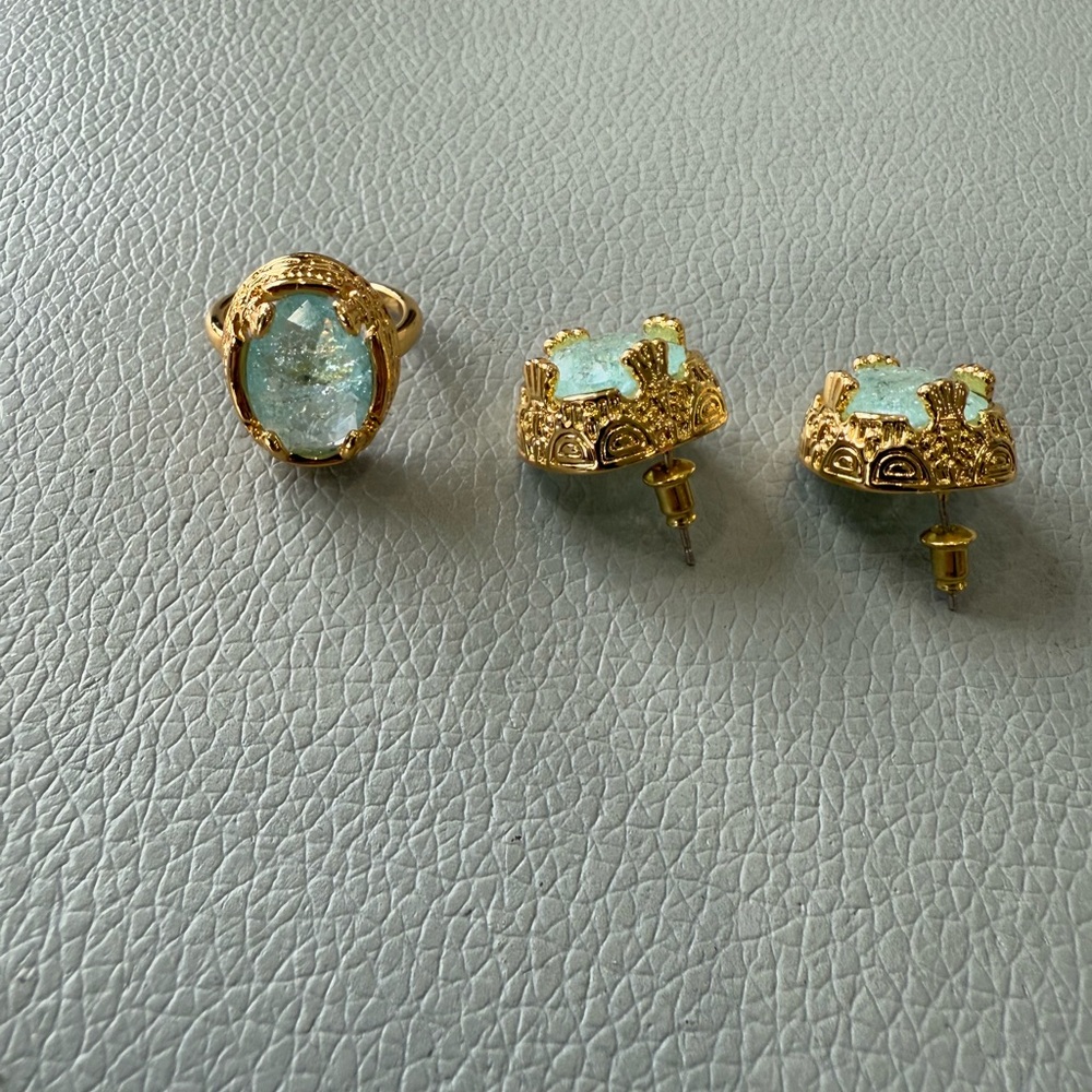 Ring & Earrings Set Blue Crystal Stone Gold Tone - Picture 2 of 13